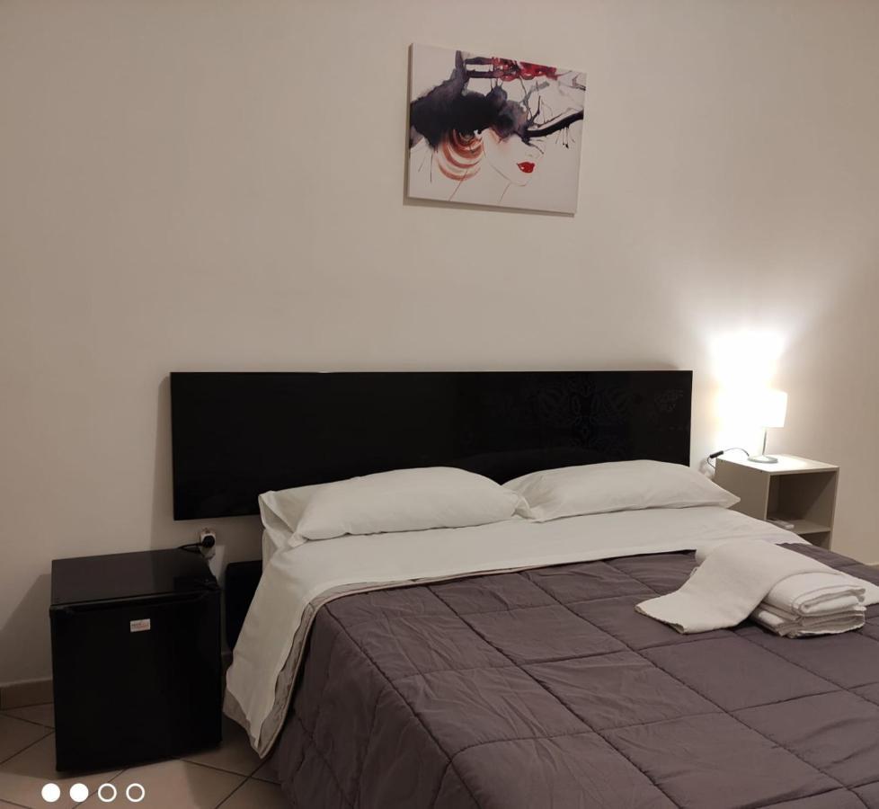 Lorenzo B&B House Battipaglia Luaran gambar